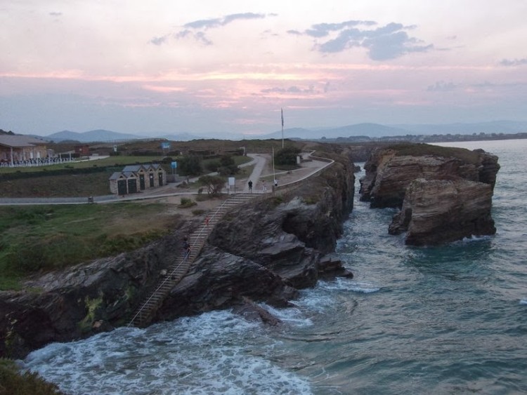 Marea Alta en la playa de las catedrales